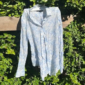 Banana Republic mesh woman’s formal top!